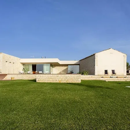 Holiday home Trifilla - Isulatravel